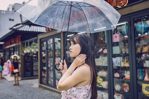 地元で有名な怪人「傘取りババア」と対決したった夏の話