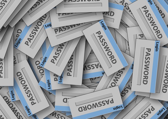 今でもパスワードを「123456」や「password」にしてるヤツ