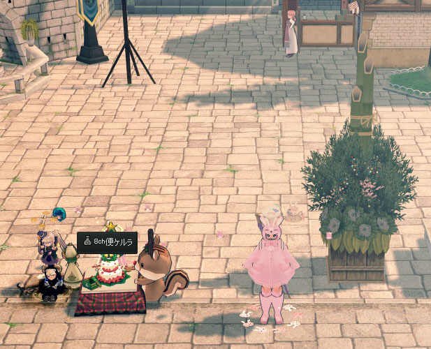 雪だるまが門松にw