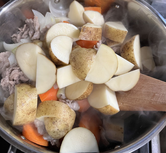 肉じゃがにもｗ