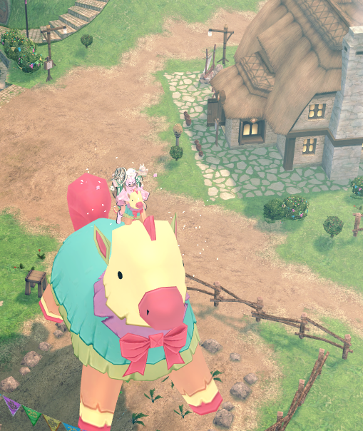 ティルコネイル雑貨屋前の壺