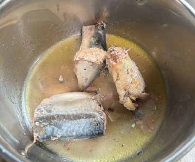 鯖缶