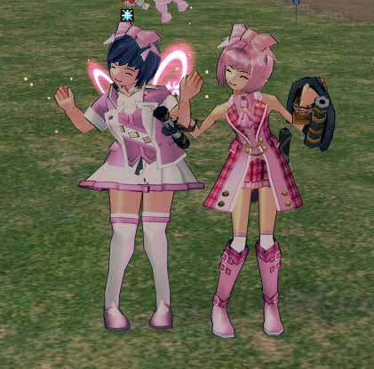 ダイアモンドトランプスーツとアイドル風チェック柄衣装