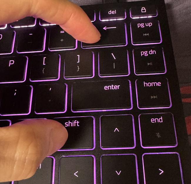 こうやって押すｗ