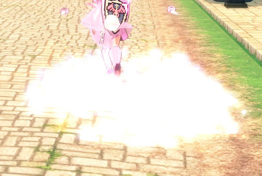 光る