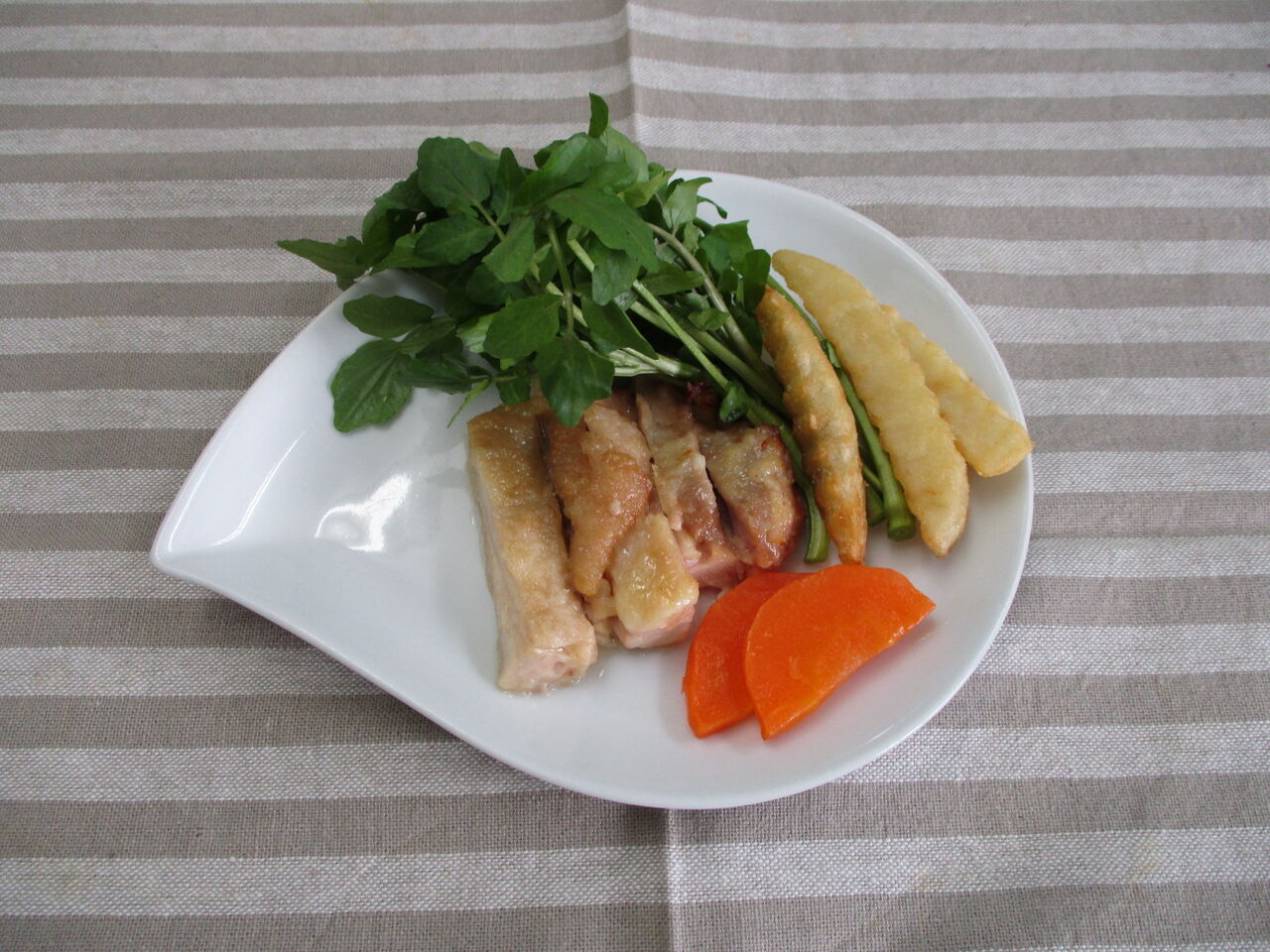 ローストチキン おうよう園の献立紹介