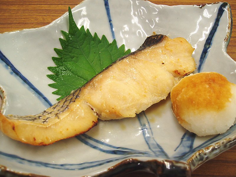 すずき味噌漬け焼き おうよう園の献立紹介