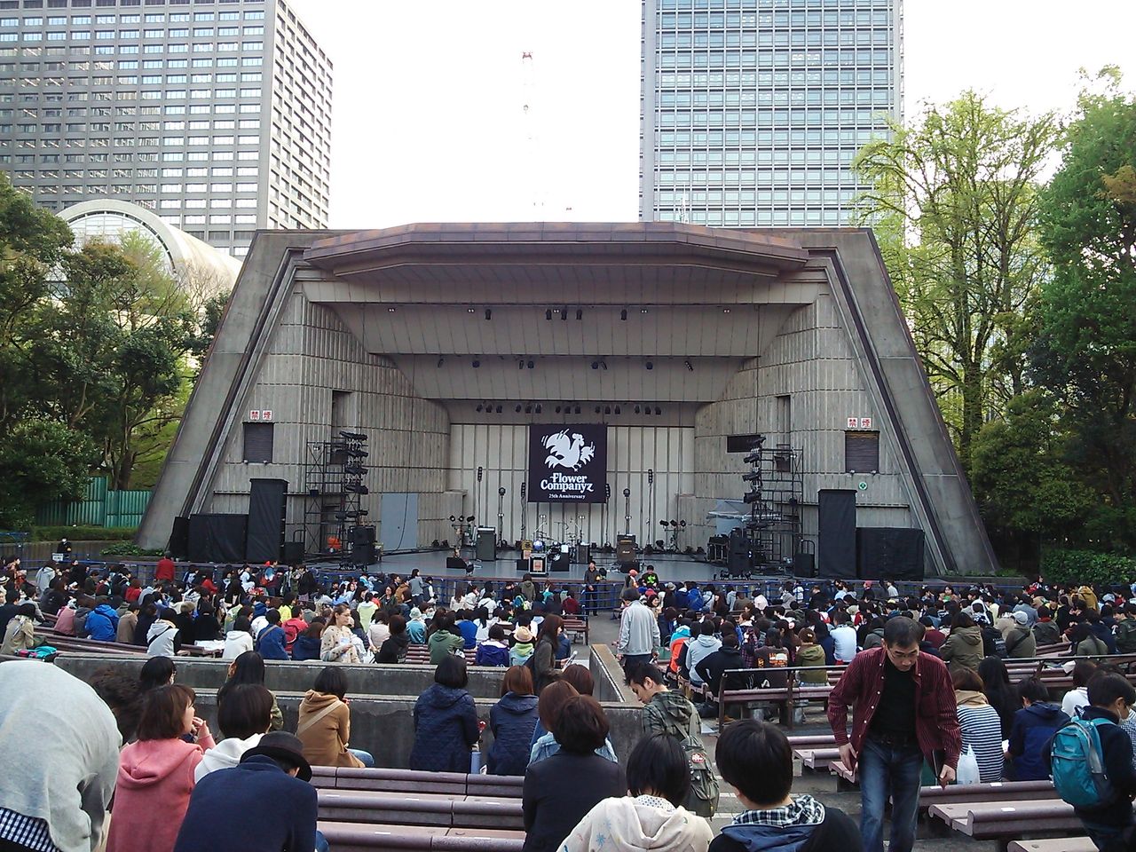 フラワーカンパニーズライブ2013(渋谷WWW&amp;日比谷野外大音楽堂) [Blu-ray] rdzdsi3 フラワーカンパニーズライブ2013(渋谷WWW&日比谷野外大音楽堂