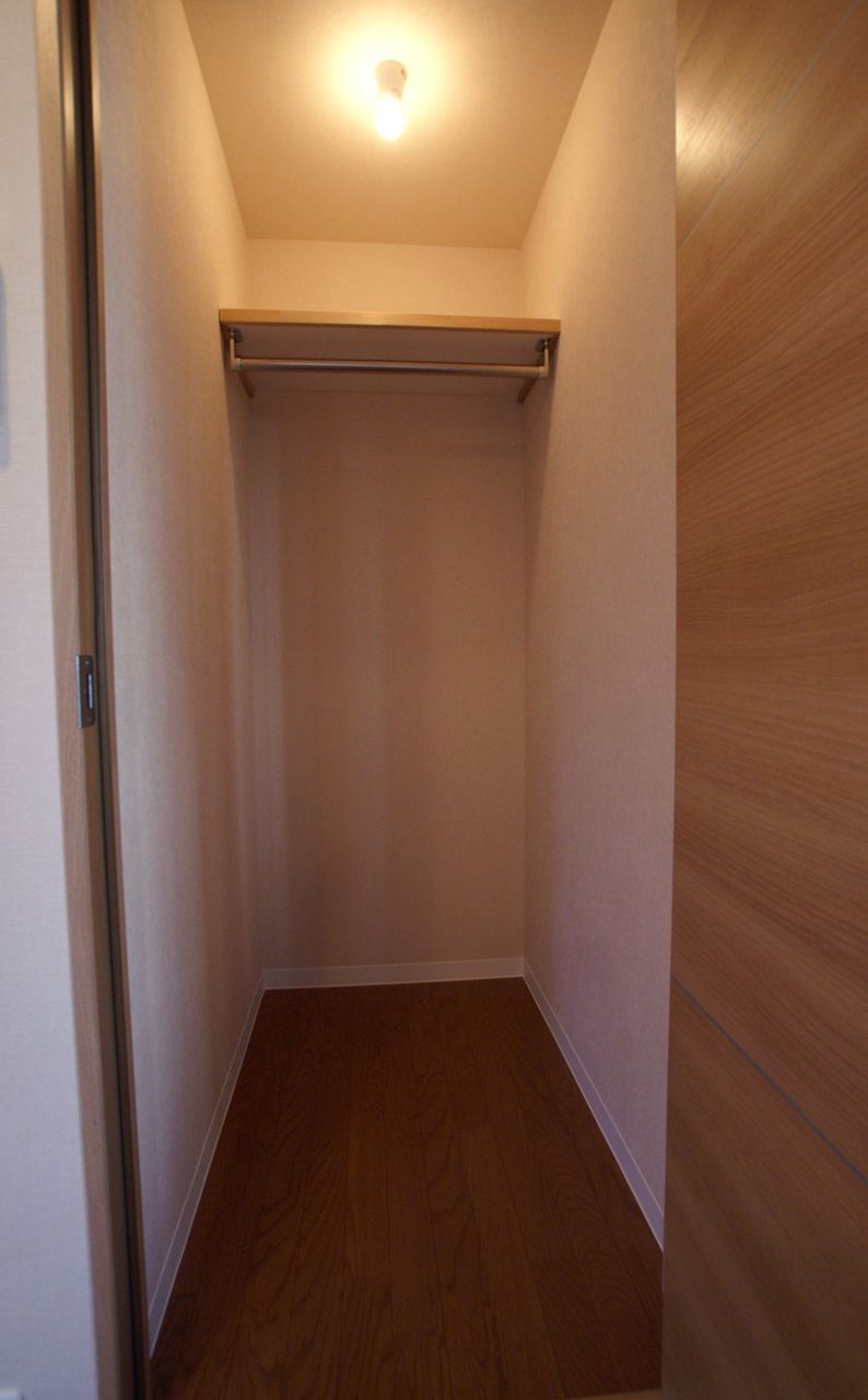 収納力は抜群 ウォークインクローゼット 王子豊島まんど ろ