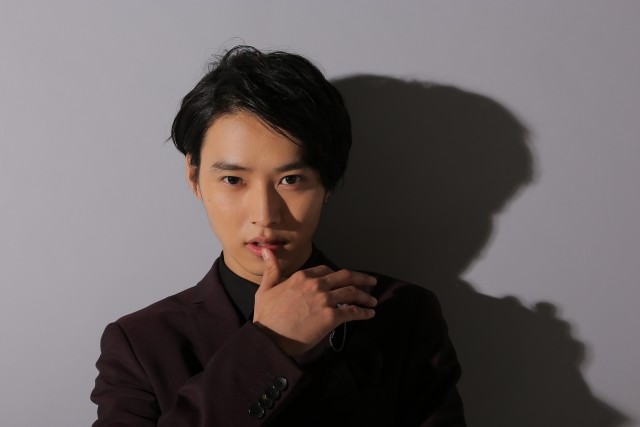 山崎賢人 キスシーンで色んなこと考えます の真意は ドラマ トドメの接吻 第1話をコミカライズして独占先行公開 Line マンガ公式ブログ 山崎賢人 キスシーンで色んなこと考えます の真意は ドラマ トドメの接吻 第1話をコミカライズして独占先行公開 Line マンガ公式ブログ