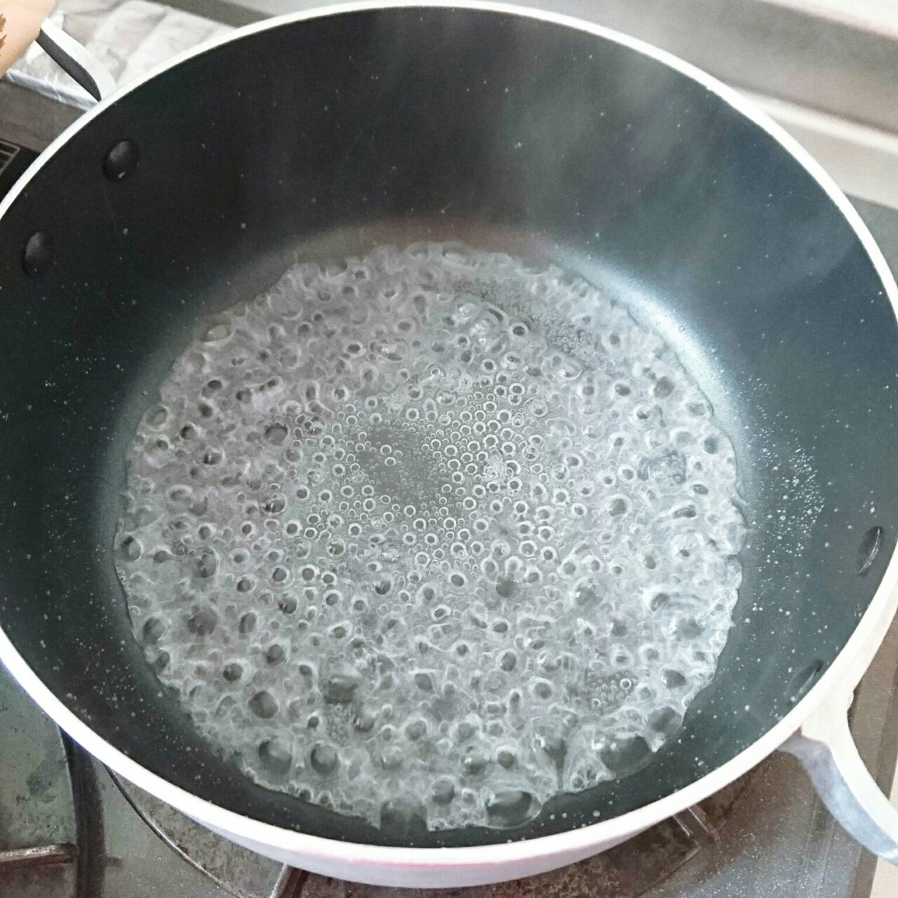 再現レシピ りんごのキャラメリゼとーすと きのう何食べた まんが飯 キッチンから愛を込めて