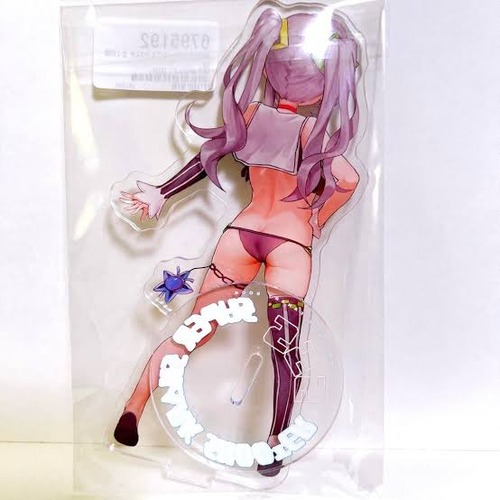 ホロライブのクソガキさんお腹とお尻を出して誘惑してしまう