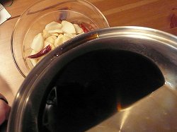 漬け汁を注ぐ
