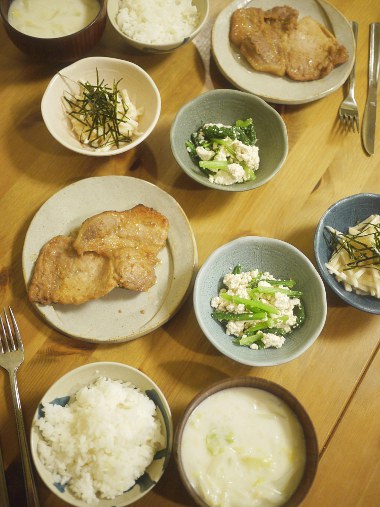 「きのう何食べた？」（よしながふみ）豚肉のみそ焼き、白菜とホタテのクリームスープ ほか