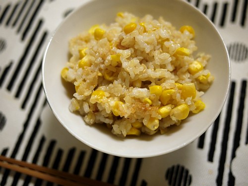 「にがくてあまい」(小林ユミヲ)のぷりっぷりっ玄米ご飯