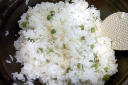 グリーンピースごはん