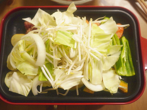 野菜を乗せる