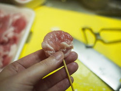 ガリに豚コマを巻く2