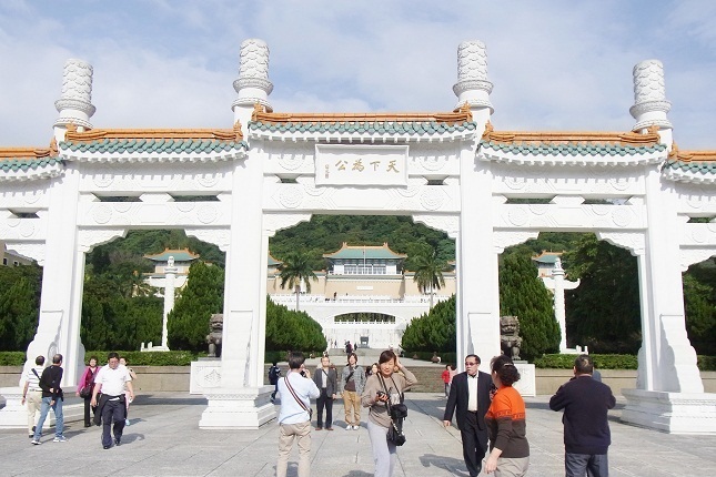 中華民国の故宮博物院 12冊 故宮選萃シリーズ　まとめて　送料込み　匿名配送 故宮圖像選萃 (解説…日本語、台湾語、英語)(故宮博物院編纂