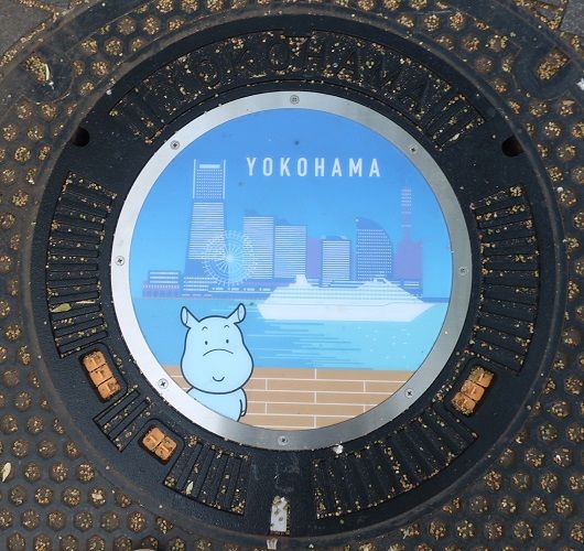横浜市のマンホール マンホールの蓋撮影日記