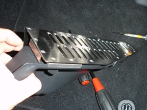 COXフットレスト取り付け : maniacs Blog