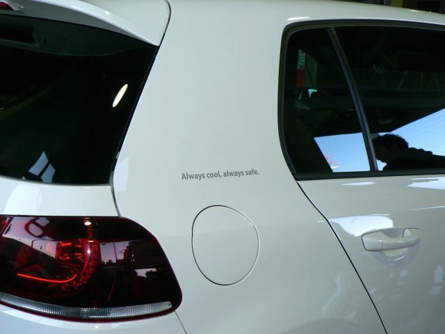 Always cool, always safe. ステッカーの貼り付け : maniacs Blog