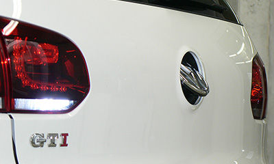 40262641-m-03-dl