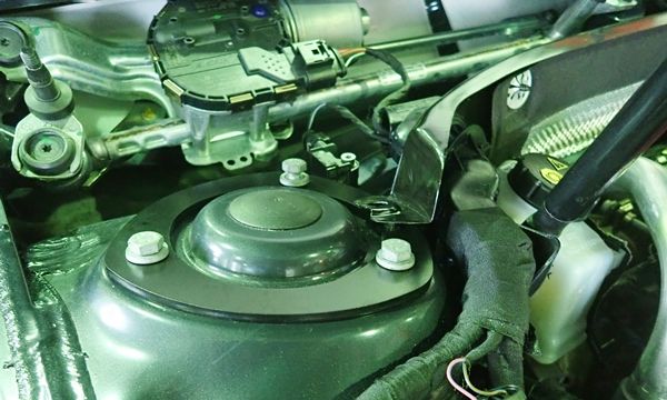 Strut Reinforcement Plate(SRP) by VAP 適合車種随時追加しております