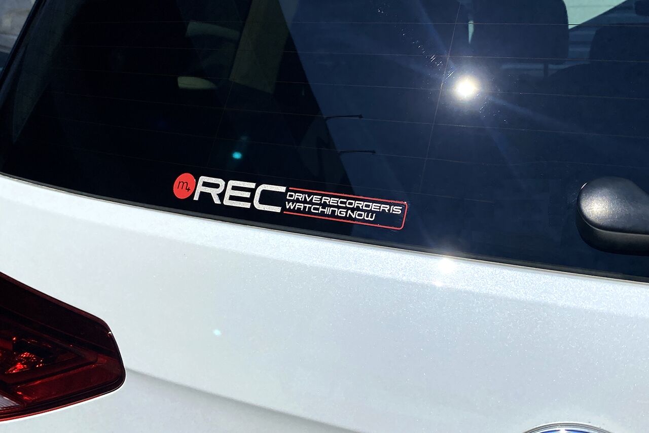 M から ドラレコの新しいステッカー2種類 新発売 Maniacs Blog