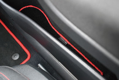 DoorPocketRug_red_installed