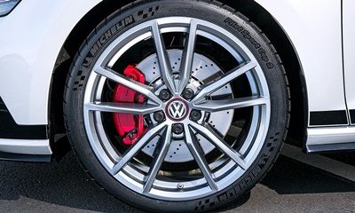 VW GOLF7 GTI クラブスポーツ　純正フロントブレーキ 本国VolksWagen (純正) GOLF7 GTI Club Sport S用フロント