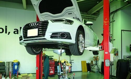 スタッフ日誌 Audi A6 4g 2 0tfsi Quattroのs Tronicオイル交換を行いました Maniacs Blog