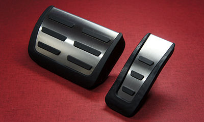 Audi A4 A5 Q5適合ペダル、フットレスト、好評発売中！ : maniacs Blog