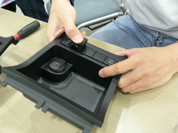 魔導雑貨商人　ゴルフ6 ノンスモーカートレイ &APRエアクリーナ 魔導雑貨商人 ゴルフ6 ノンスモーカートレイ &APRエアクリーナ