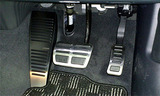 40000210-m-04-dl