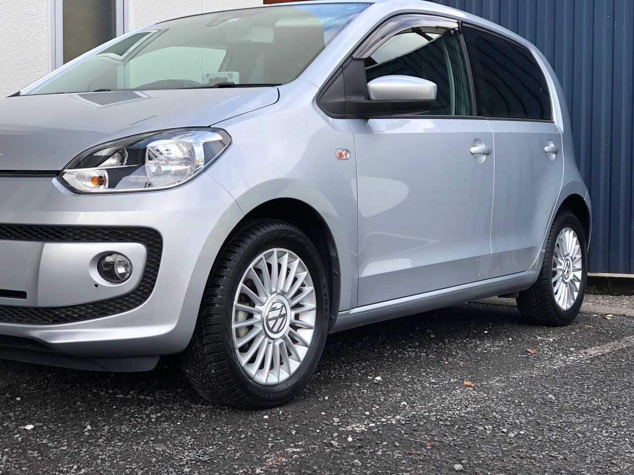 VW up! タイヤ交換しました。 : maniacs Blog
