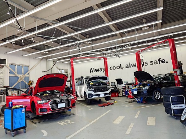 604473532_1988918075210089_5786508590318576636_n