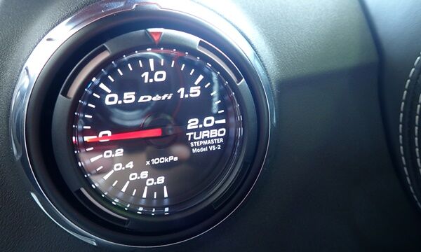 スタッフ日誌】Audi TTRS(8J)に各種のお取り付けさせて頂きました