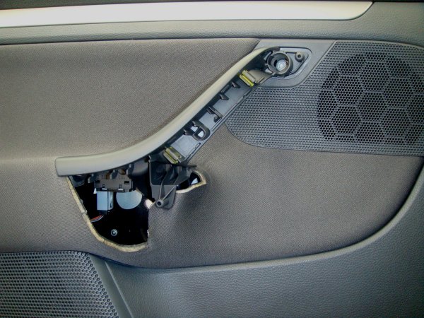 助手席と後席のウィンドウスイッチ交換（Passat CC Window