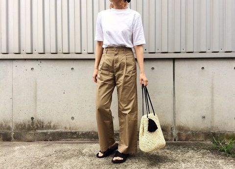 ７