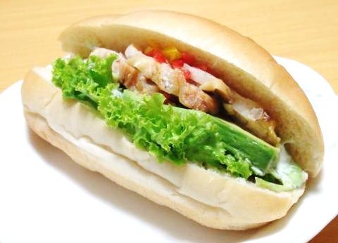 レビュー バジルソースのアボカドチキンサラダロール Bistro Smapコラボ セブンイレブン １９８６０７０７ Powered By ライブドアブログ