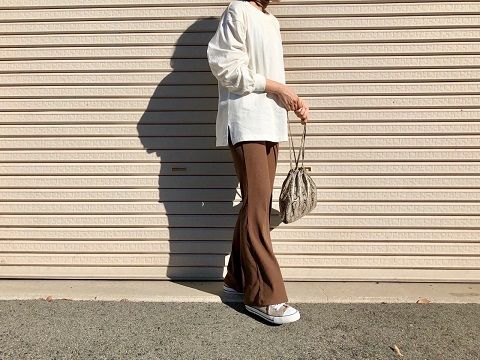 ４