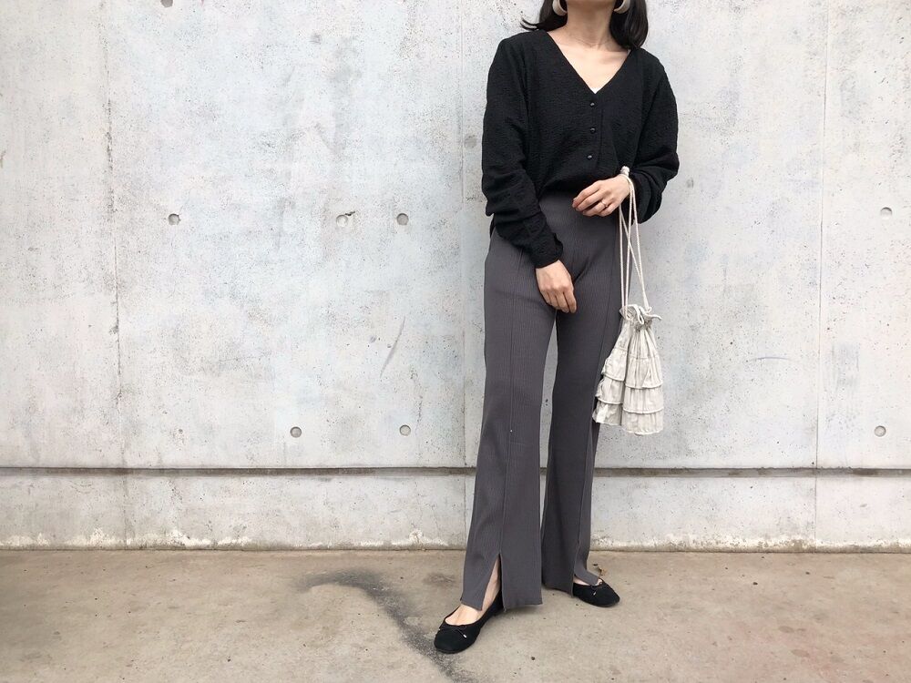 しまむらの パワショルcd の使用感レビュー フェミニン感のあるかわいらしいデザイン 凹凸感のあるクシュっとした生地感で 肌へのひっつきが抑えられていて着心地良好 １９８６０７０７ Powered By ライブドアブログ