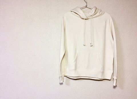 無印良品のオーガニックコットン裏毛プルオーバーパーカー ゆったりしたサイズ感で着回し力抜群 丁寧な作りで 肌ざわりが超ソフト 春のカジュアルコーデにぜひ １９８６０７０７ Powered By ライブドアブログ