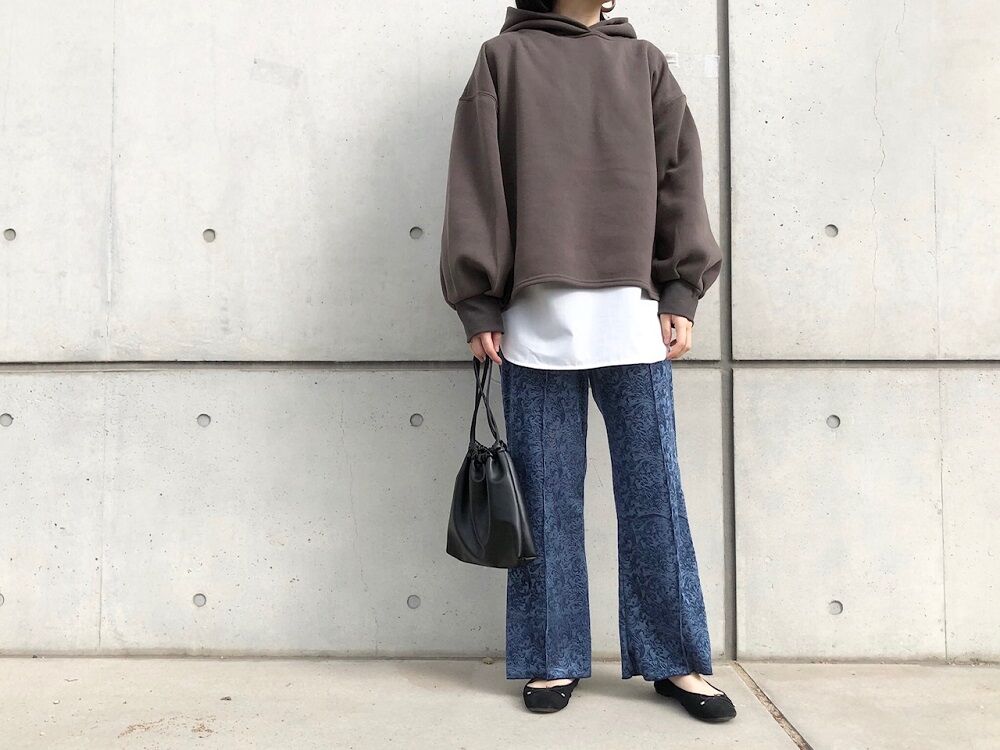 しまむらの ダマスクベロアパンツ の使用感レビュー エレガントさを自然と醸し出せるパンツ 990円とは思えないほど手が込んでおりクオリティ高めでおすすめ １９８６０７０７ Powered By ライブドアブログ