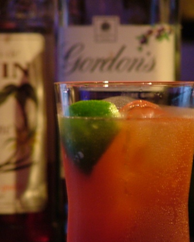 ���饦�ǥ�