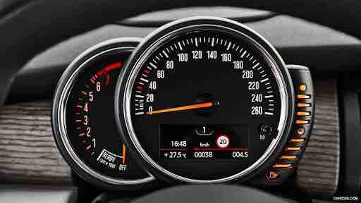 輸入車はメーターのデザインもココまですごい 3列輸入車のある生活をとことん楽しむブログ