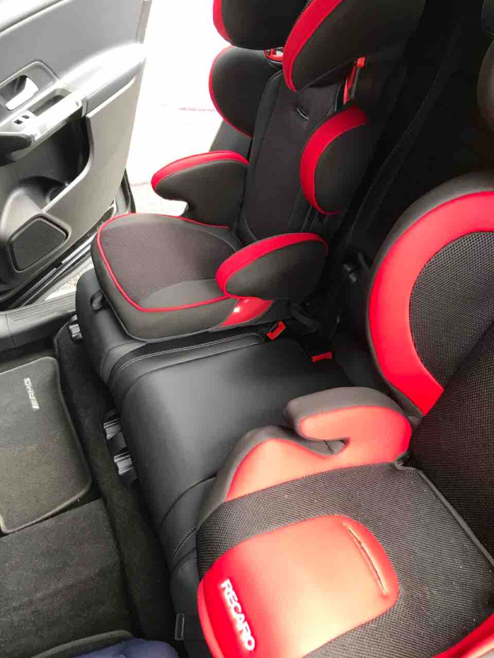 メルセデス ベンツglbに高速試乗 満載のハイテクと優秀なパワートレインに唸らされました フランス車のある生活をとことん楽しむブログ