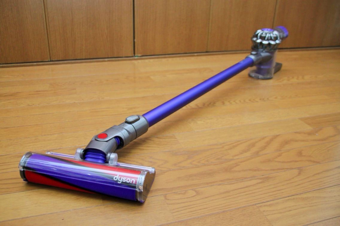 Dyson V6 Fluffyで車内を掃除したら評判通りすごかった 3列輸入車のある生活をとことん楽しむブログ