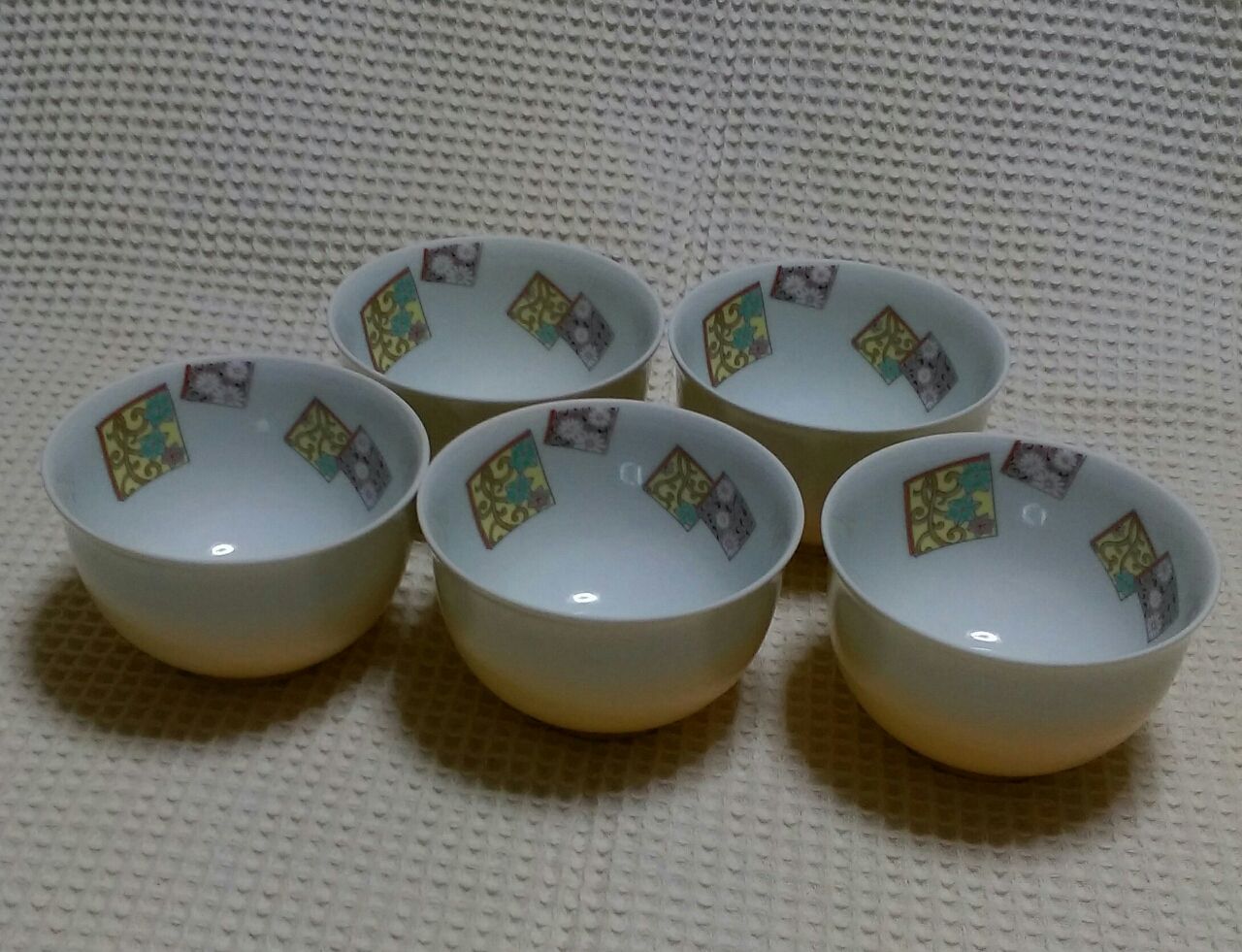 2507 深川製磁 黄紫小花紋 鉢 2客 未使用 【公式通販】